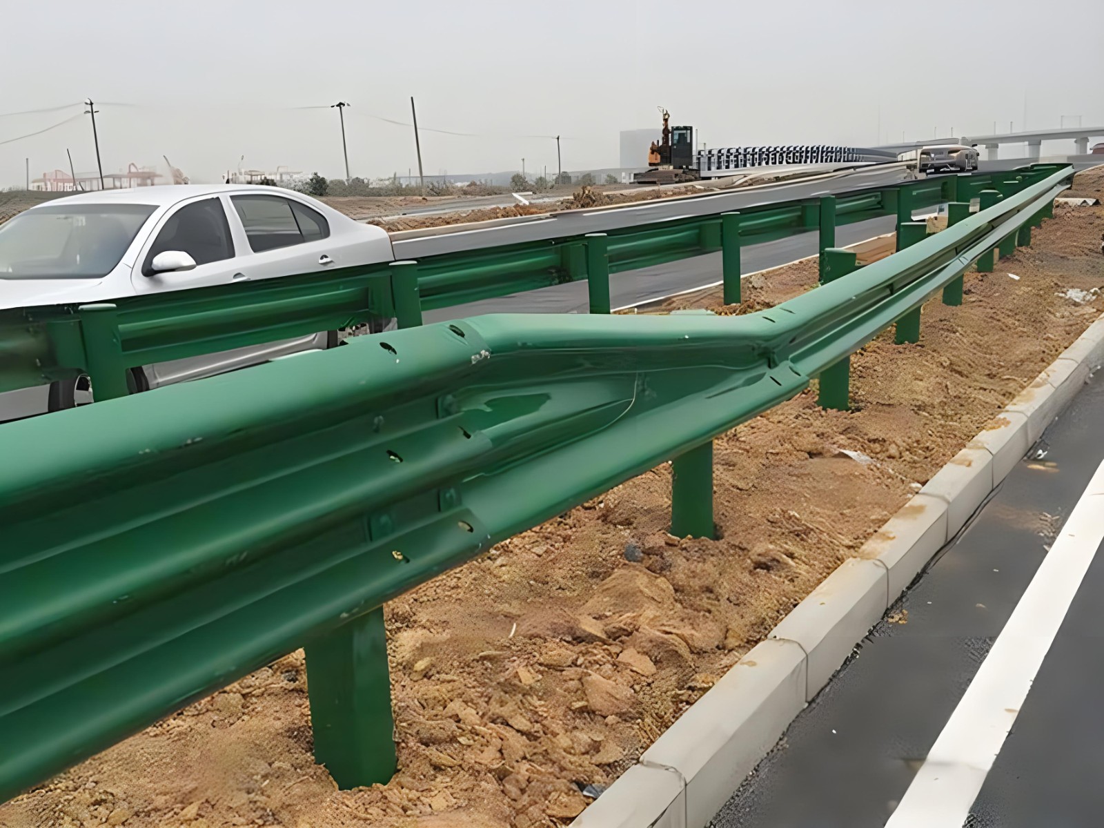 广元高速波形护栏板日常维护方案确保道路安全新举措