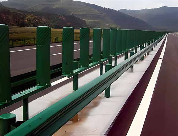 广元三波护栏板在高速公路的应用